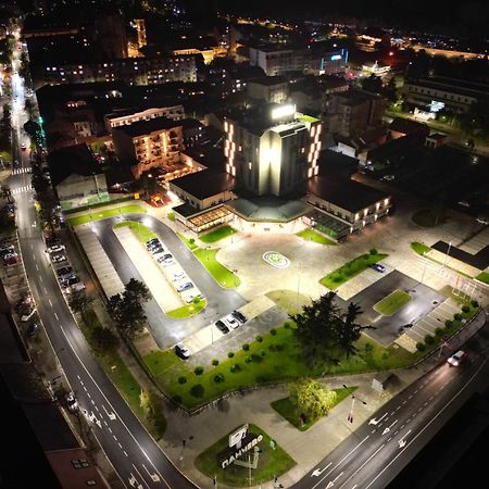 Hotel Tamis & Spa Pančevo Esterno foto