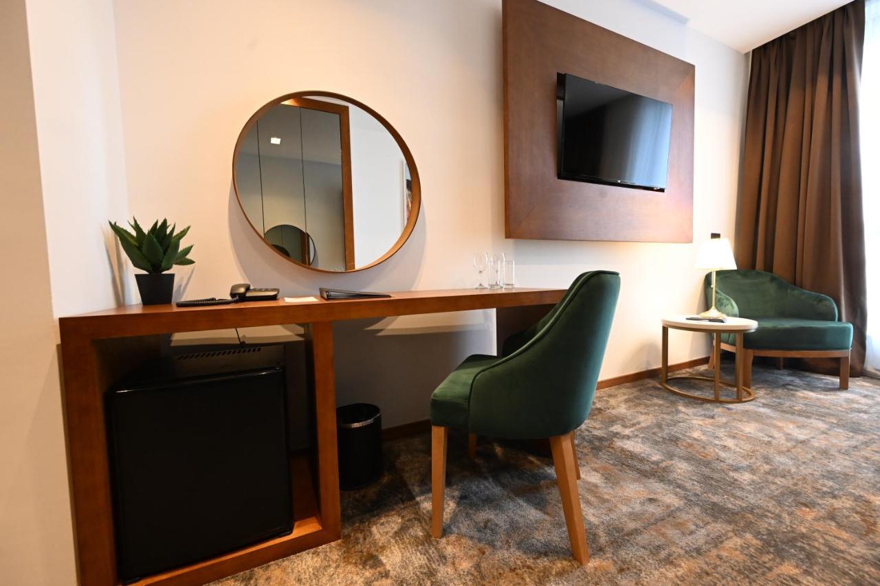 Hotel Tamis & Spa Pančevo Esterno foto