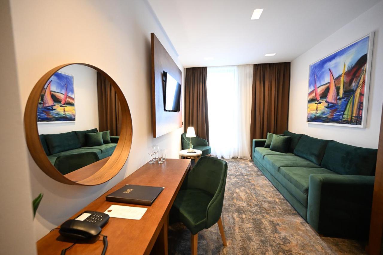 Hotel Tamis & Spa Pančevo Esterno foto