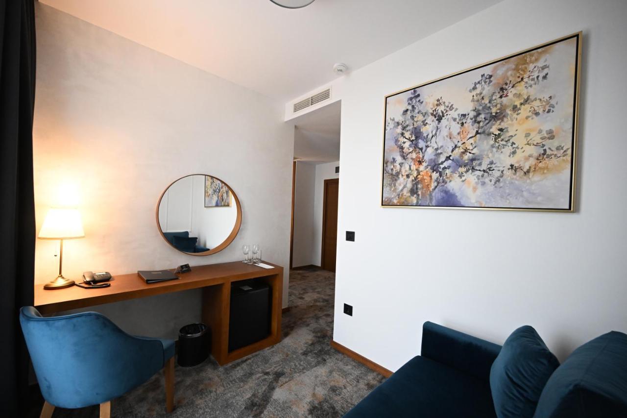 Hotel Tamis & Spa Pančevo Esterno foto