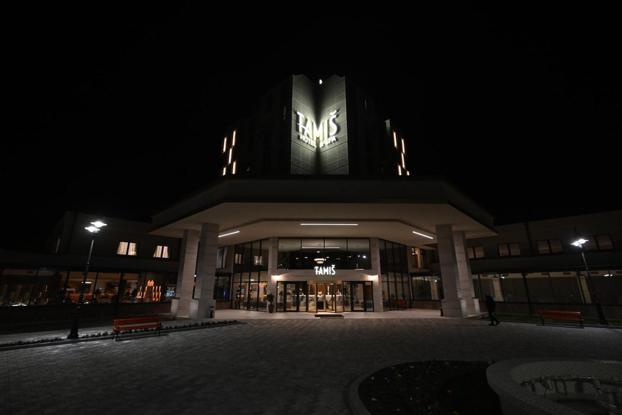 Hotel Tamis & Spa Pančevo Esterno foto